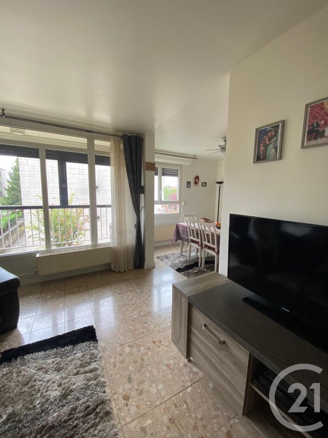Appartement F4 à vendre - 4 pièces - 83.56 m2 - GARGES LES GONESSE - 95 - ILE-DE-FRANCE - Century 21 Al Immobilier Appartement F4 à vendre - 4 pièces - 83.56 m2 - GARGES LES GONESSE - 95 - ILE-DE-FRANCE - Century 21 Al Immobilier
