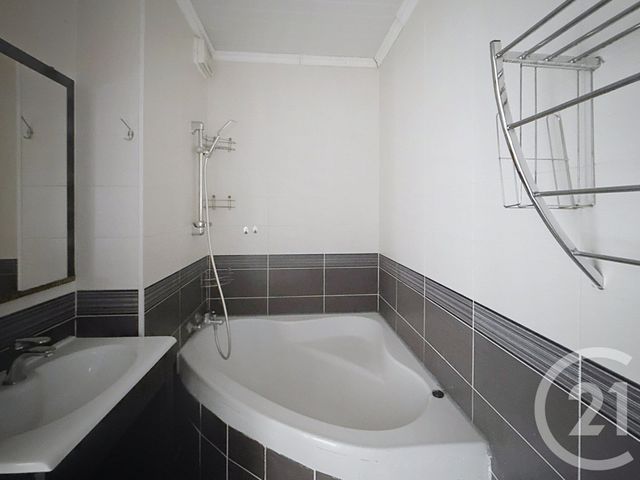 Afficher la photo en grand Appartement F5 à vendre - 5 pièces - 78.11 m2 - GONESSE - 95 - ILE-DE-FRANCE - Century 21 Al Immobilier