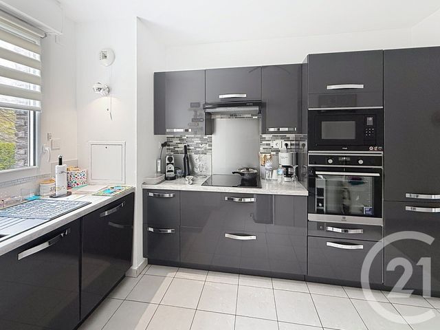 Appartement F4 à vendre - 4 pièces - 81.2 m2 - DAMMARTIN EN GOELE - 77 - ILE-DE-FRANCE - Century 21 Al Immobilier