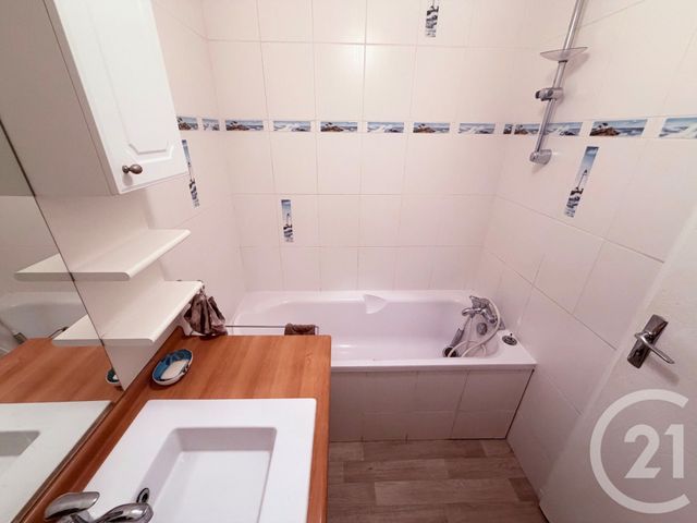 Appartement F4 à vendre - 4 pièces - 81.21 m2 - GONESSE - 95 - ILE-DE-FRANCE - Century 21 Al Immobilier
